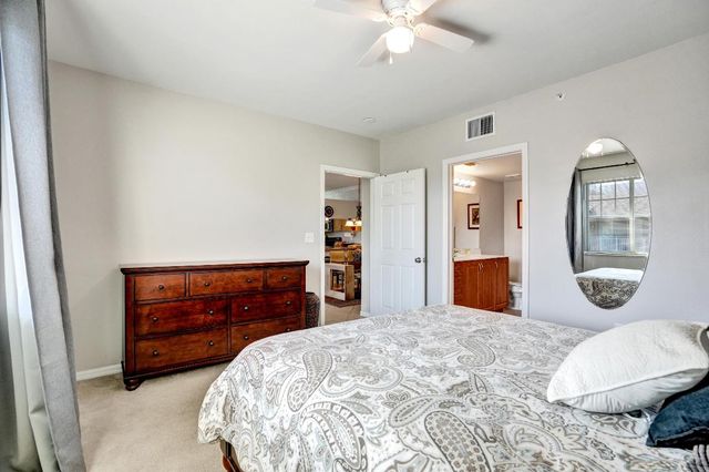 6426 Emerald Dunes 304 Drive 304, West Palm Beach, FL 33411