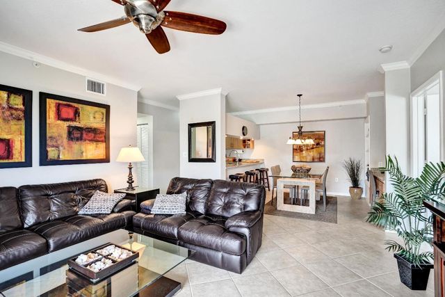 6426 Emerald Dunes 304 Drive 304, West Palm Beach, FL 33411