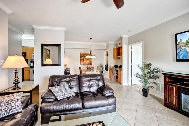 6426 Emerald Dunes 304 Drive 304, West Palm Beach, FL 33411