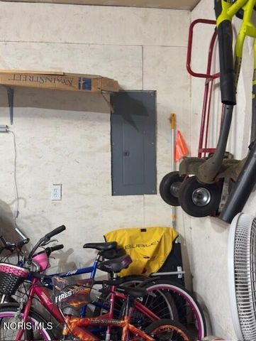 930 Indianola Avenue, Montpelier, OH 43543