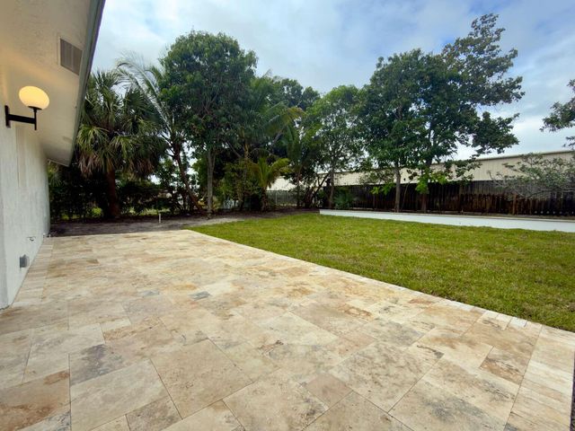 236 SE 3rd Avenue, Delray Beach, FL 33483