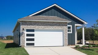 1021 STONEY BROOK PVT BEND, Gallatin, TN 37066