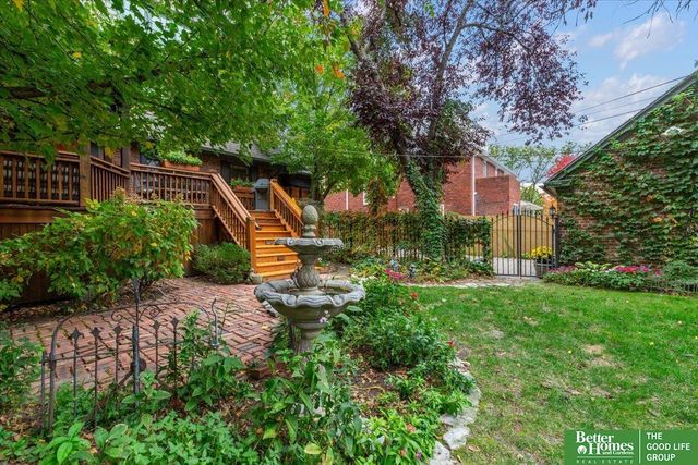 656 N 58th Street, Omaha, NE 68132