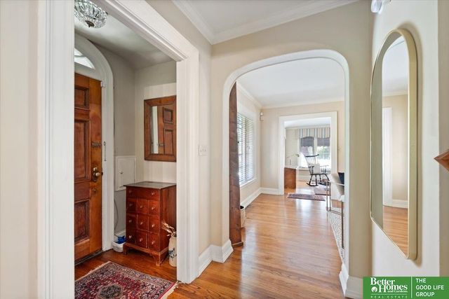 656 N 58th Street, Omaha, NE 68132