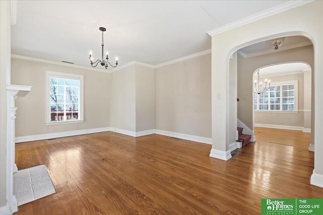 656 N 58th Street, Omaha, NE 68132