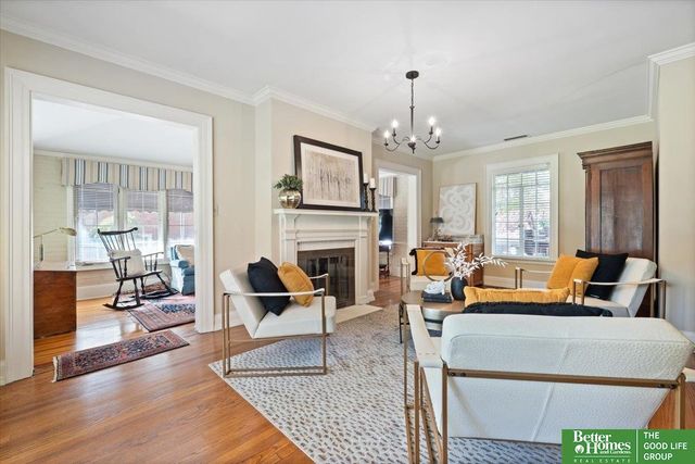 656 N 58th Street, Omaha, NE 68132