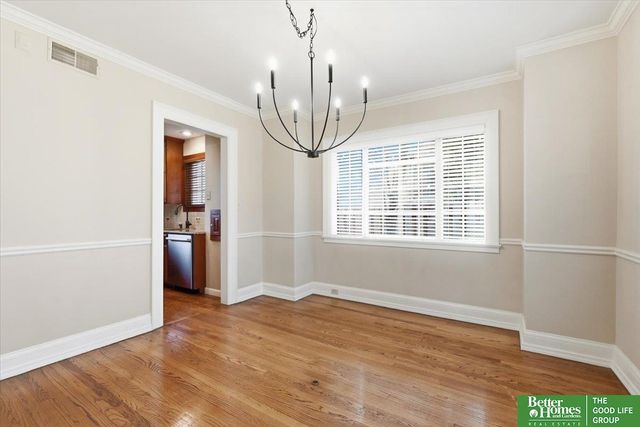 656 N 58th Street, Omaha, NE 68132