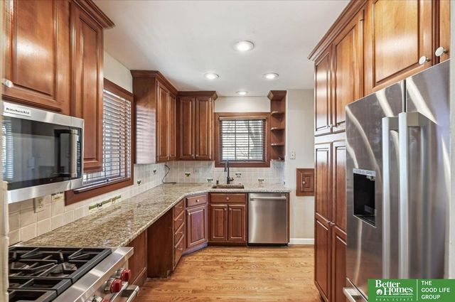 656 N 58th Street, Omaha, NE 68132