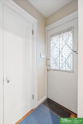 656 N 58th Street, Omaha, NE 68132