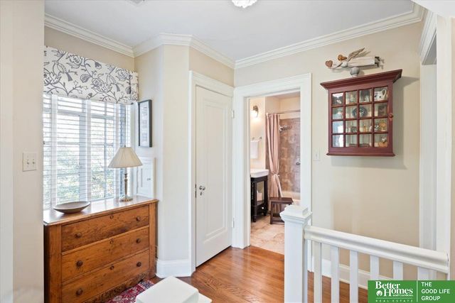 656 N 58th Street, Omaha, NE 68132