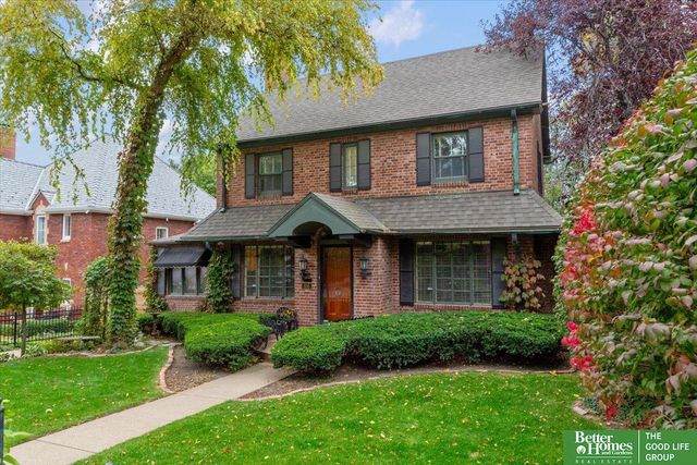 656 N 58th Street, Omaha, NE 68132