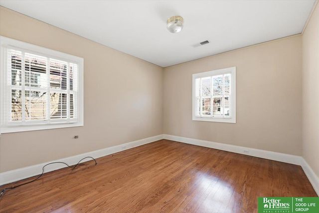 656 N 58th Street, Omaha, NE 68132