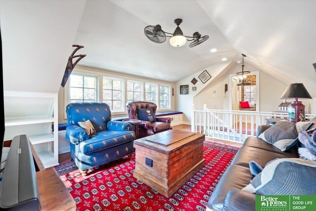 656 N 58th Street, Omaha, NE 68132