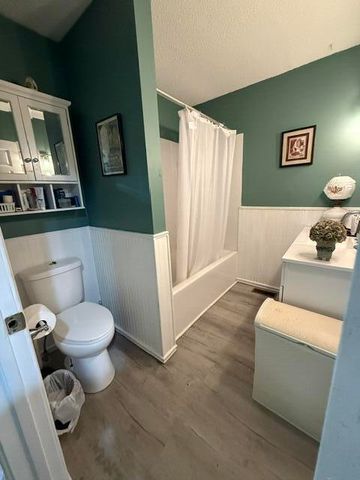 2711 S Claremont Avenue, Springfield, MO 65804