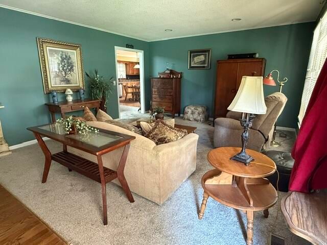 2711 S Claremont Avenue, Springfield, MO 65804