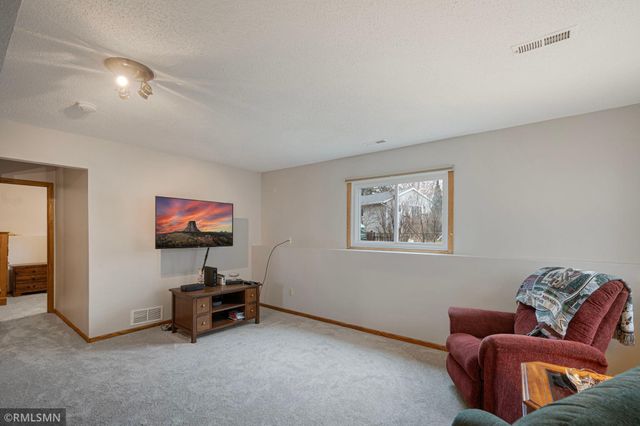 5600 Albert Street, Shoreview, MN 55126