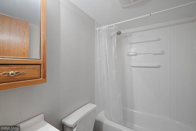 5600 Albert Street, Shoreview, MN 55126