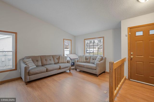 5600 Albert Street, Shoreview, MN 55126