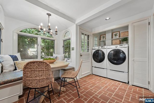 1 Seneca Place, Montclair, NJ 07043