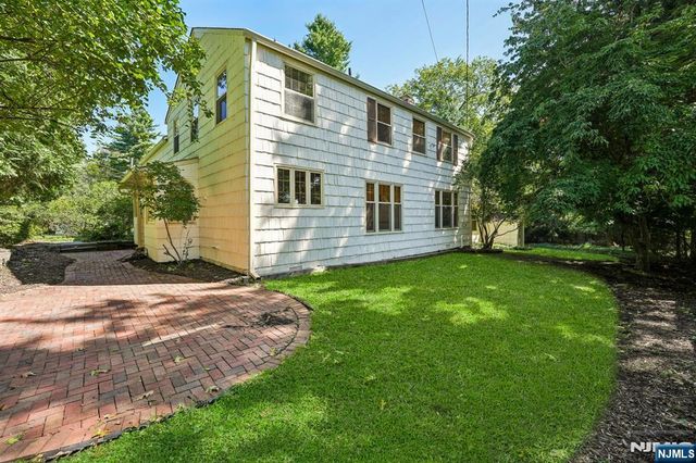 1 Seneca Place, Montclair, NJ 07043