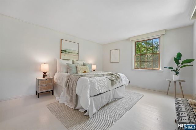 1 Seneca Place, Montclair, NJ 07043