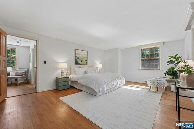 1 Seneca Place, Montclair, NJ 07043