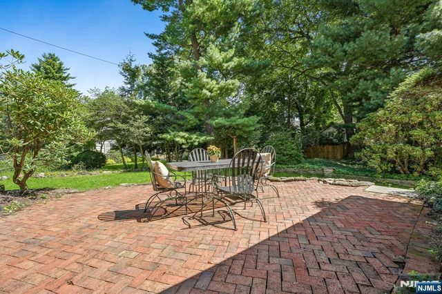 1 Seneca Place, Montclair, NJ 07043