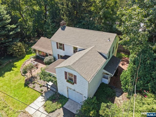 1 Seneca Place, Montclair, NJ 07043