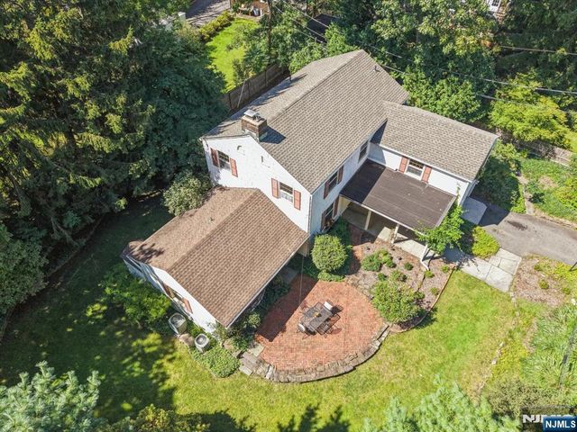 1 Seneca Place, Montclair, NJ 07043