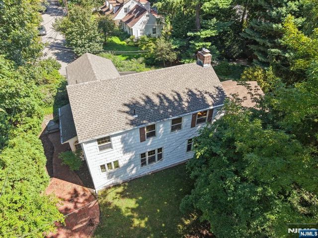 1 Seneca Place, Montclair, NJ 07043