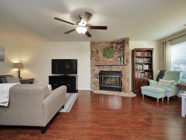 8583 Central Ave, Orangevale, CA 95662