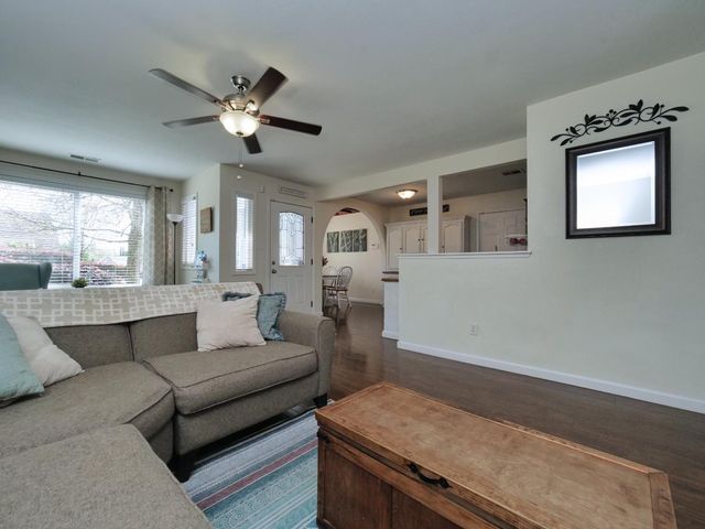 8583 Central Ave, Orangevale, CA 95662