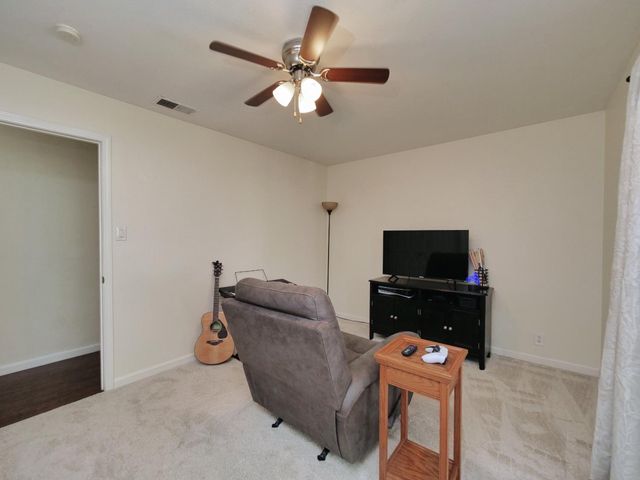 8583 Central Ave, Orangevale, CA 95662