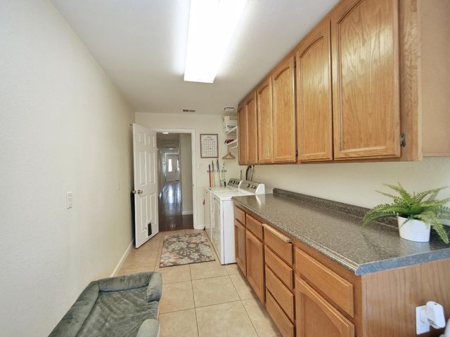 8583 Central Ave, Orangevale, CA 95662