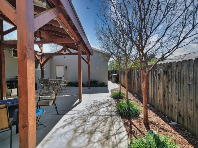 8583 Central Ave, Orangevale, CA 95662