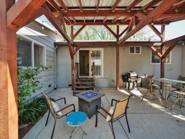 8583 Central Ave, Orangevale, CA 95662