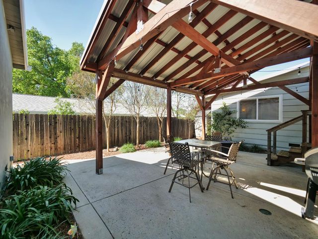 8583 Central Ave, Orangevale, CA 95662