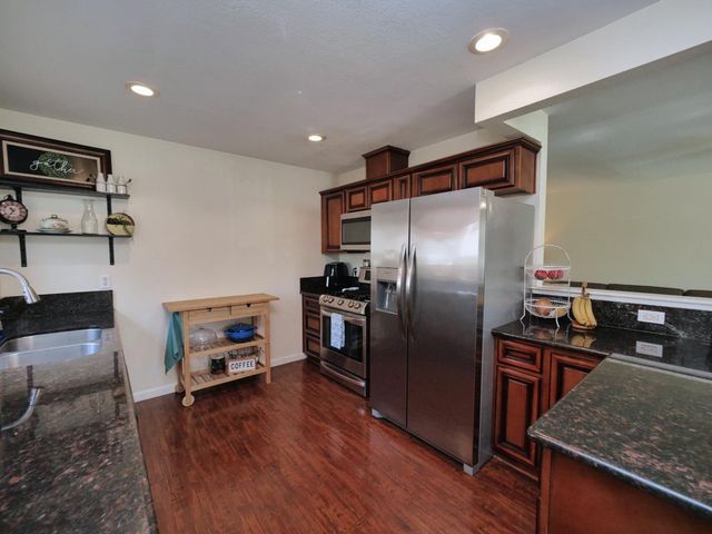 8583 Central Ave, Orangevale, CA 95662