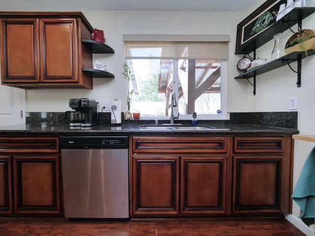 8583 Central Ave, Orangevale, CA 95662