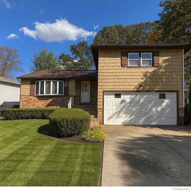 1475 Gaston Street, Wantagh, NY 11793