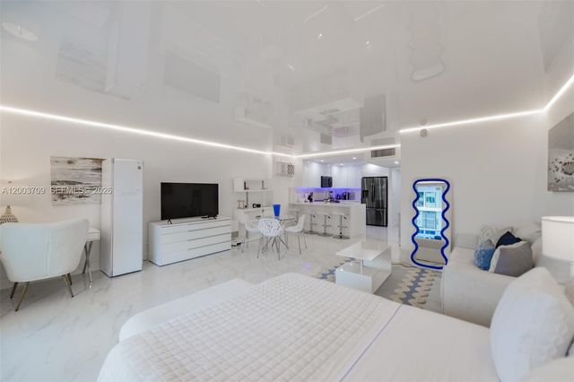 2301 Collins Ave 529, Miami Beach, FL 33139
