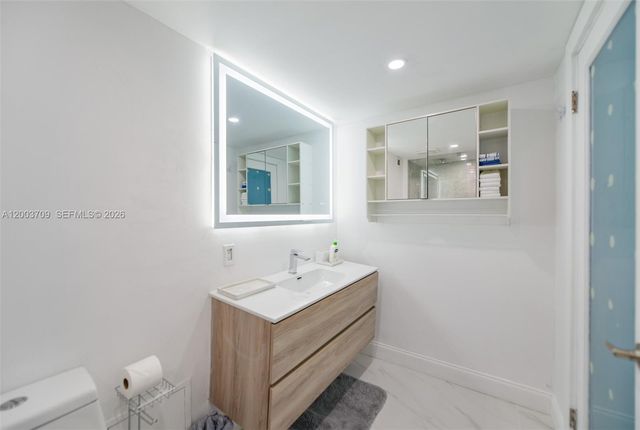 2301 Collins Ave 529, Miami Beach, FL 33139