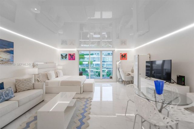 2301 Collins Ave 529, Miami Beach, FL 33139