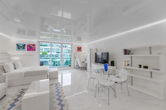 2301 Collins Ave 529, Miami Beach, FL 33139