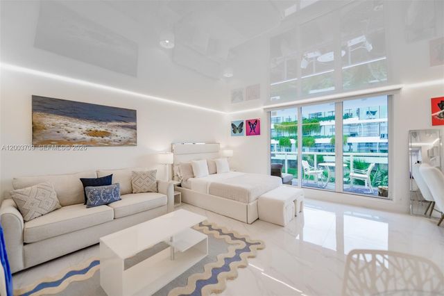 2301 Collins Ave 529, Miami Beach, FL 33139