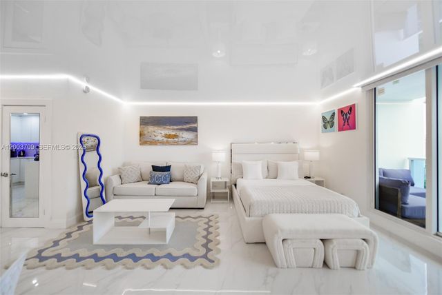 2301 Collins Ave 529, Miami Beach, FL 33139