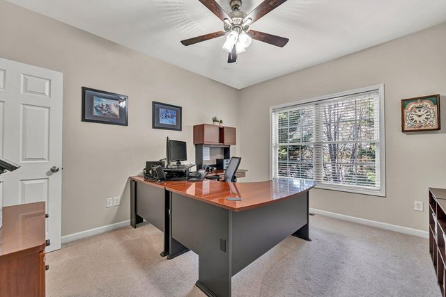 6651 Stonelyn Cottage CT, Roanoke, VA 24019