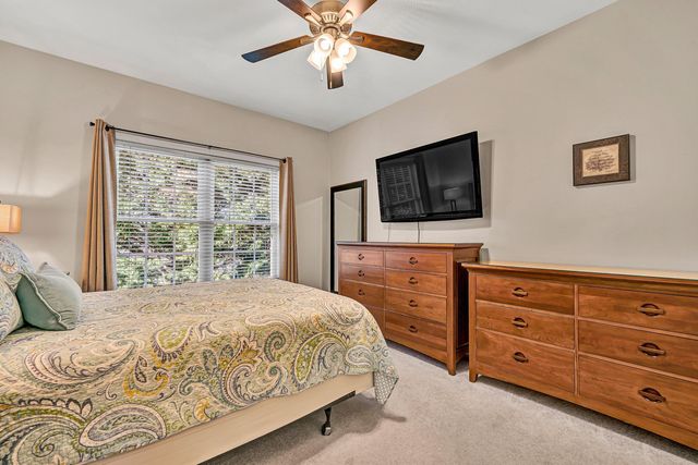 6651 Stonelyn Cottage CT, Roanoke, VA 24019