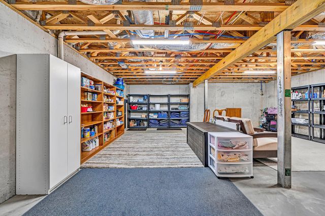 6651 Stonelyn Cottage CT, Roanoke, VA 24019