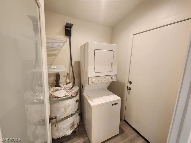 211 South 13th Street 6, Las Vegas, NV 89101